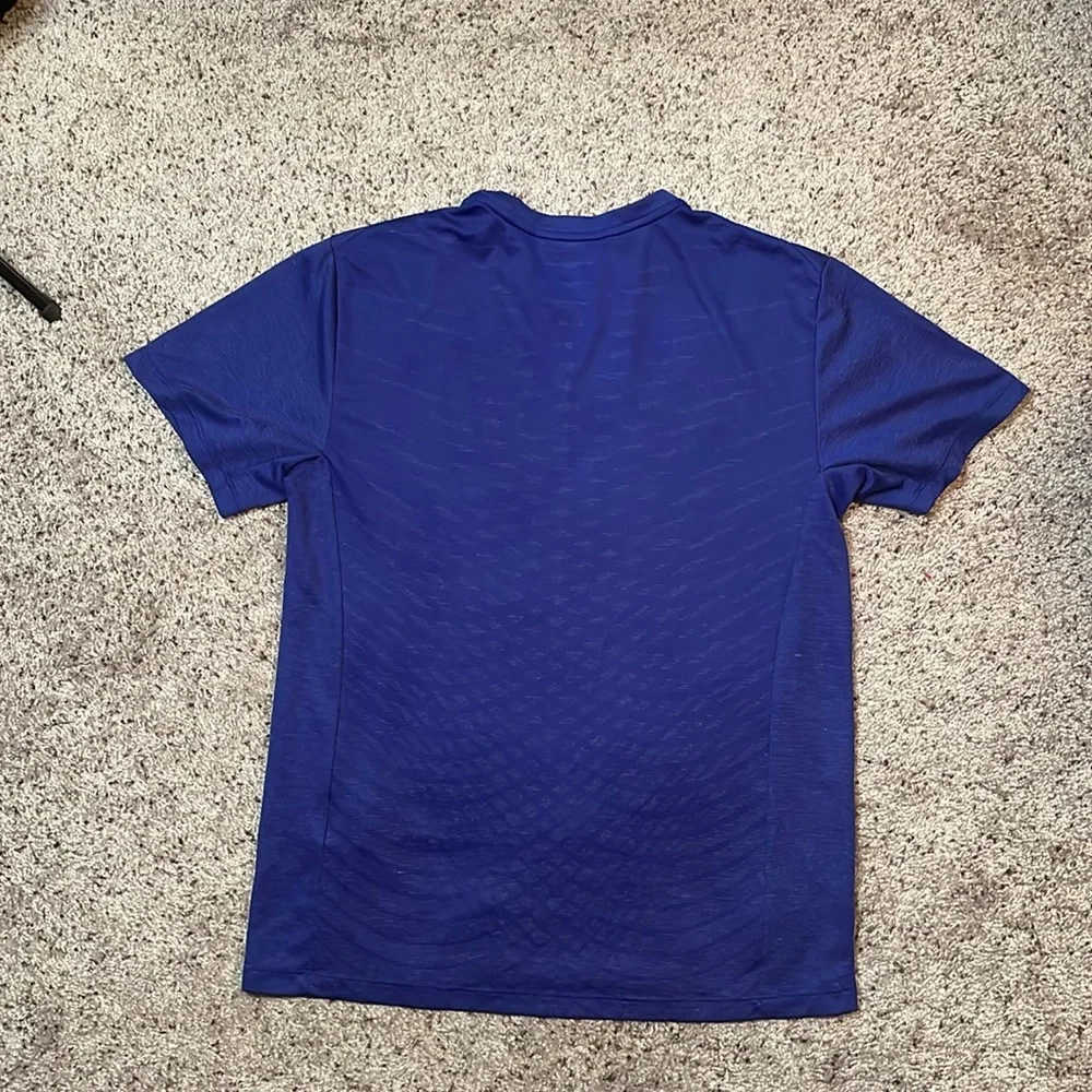 Nike Dri Fit Blue Short Sleeve‎ Athletic Shirt Size Medium